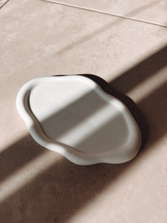 Oval Cloud Tray